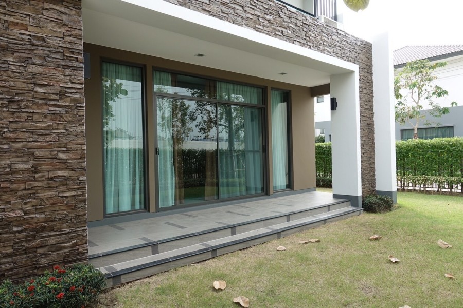 ขาย/เช่า บ้านเดี่ยวใหม่ 2 ชั้น หมู่บ้านเดอะแกรนด์วงแหวนบางนาอ่อนนุช 