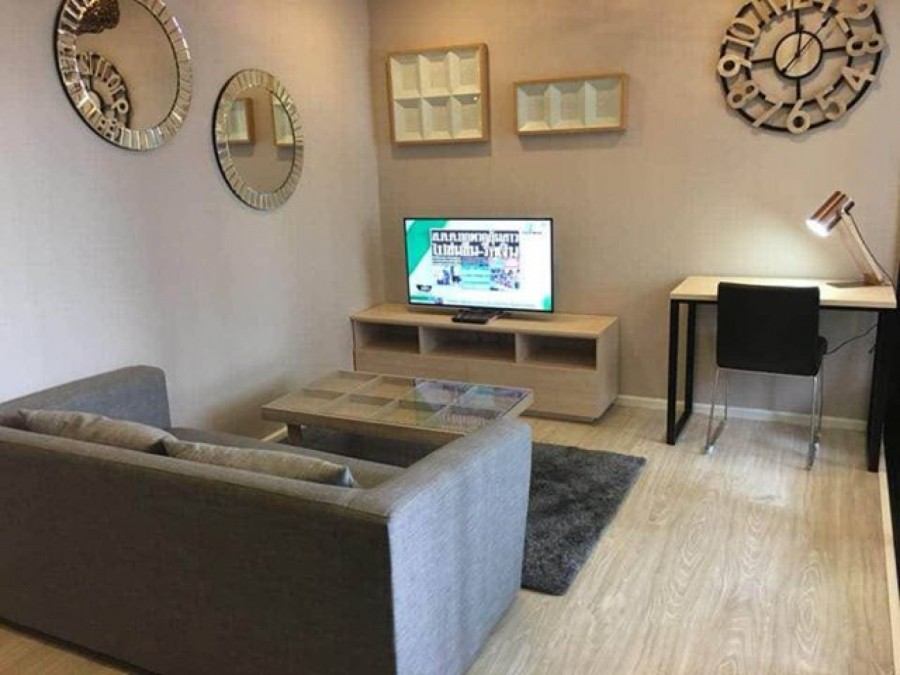 ขายคอนโดปาล์มสปริง นิมมาน เชียงใหม่ Palm Springs Nimman Condo พร้อมเฟอร์และเครื่องไฟฟ้า 