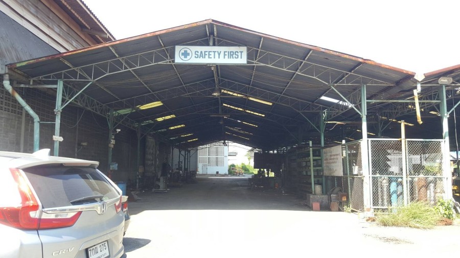 ขายโกดังพร้อมบ้าน  บนพื้นที่ 7 ไร่ ตรงข้ามตลาดนัดโพธิ์ทอง  อยู่ คอกกระบือ สมุทรสาคร