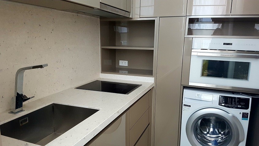 Sell Diplomat Sukhumvit39 Condo Fully Furnished, 150m. from BTS Phrompong    