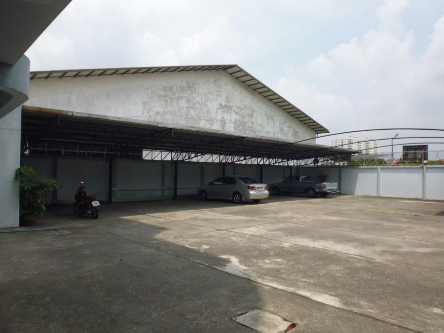 ให้เช่าพื้นที่สำนักงาน ในซอยถนนพัฒนาการ 69 ใกล้แยกออ่อนนุช ถนนศรีนครินทร๋ ตัดใหม่ไปถนนเฉลิมพระเกียรติ ร.9