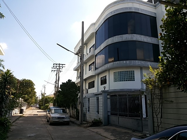 ให้เช่าพื้นที่สำนักงาน ในซอยถนนพัฒนาการ 69 ใกล้แยกออ่อนนุช ถนนศรีนครินทร๋ ตัดใหม่ไปถนนเฉลิมพระเกียรติ ร.9