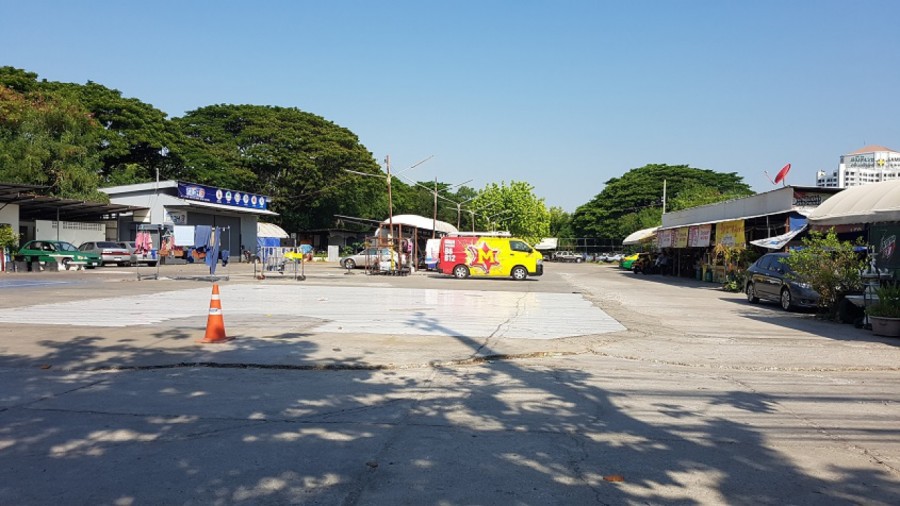 ขายที่ดิน 3-1-33 ไร่ ติดถนนศรีนครินทร์ หน้า ร.พ สมิติเวช ศรีนครินทร์ ใกล้ Airport หัวหมาก และ และแยกมอเตอร์เวย์