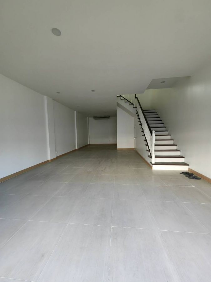 ให้เช่าโฮมออฟฟิศ 4 ชั้น โครงการพลัสพาร์ค อเวนิว ลาซาล-ศรีนครินทร์ ตกแต่งใหม่ สิ่งแวดล้อมดี ใกล้ BTSแบริ่ง และMRTศรีลาซาล