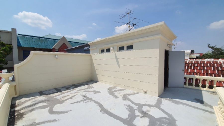 ขายบ้าน 4 ชั้น 49 ตรว. ซอยสุวรรณมณี (ประชาอุทิศ 23)  ใกล้สี่แยกเหม่งจ๋าย และโรงเรียนนานาชาติ KIS International School