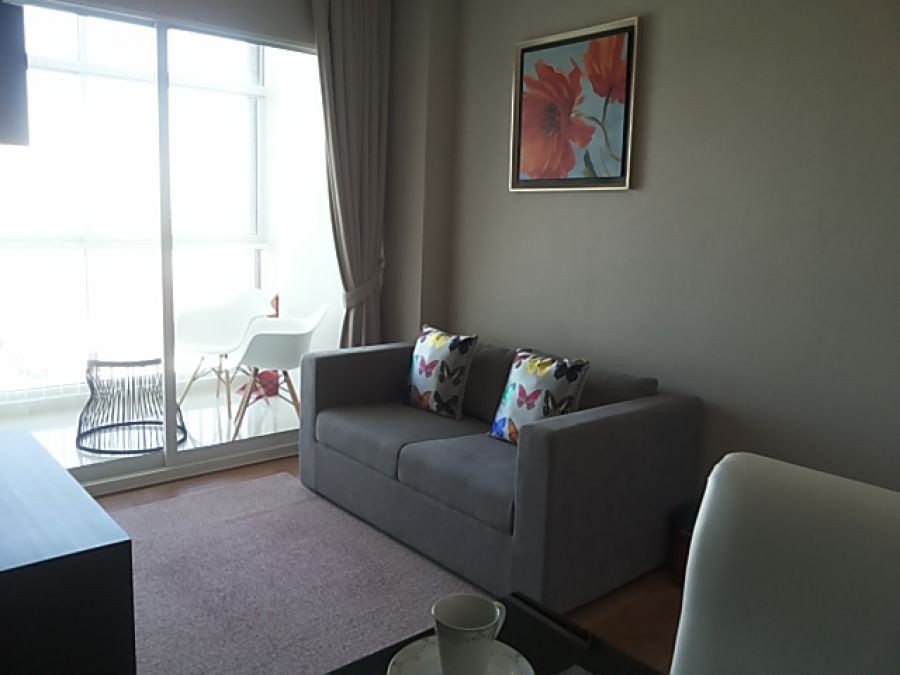 เดอะโคสต์คอนโด ขนาด 2 นอน 1 น้ำ  ตั้งอยู่สี่แยกบางนา วิวไบเทคและรถไฟฟ้า  ตกแต่งสวยพร้อมด้วยเฟอร์นิเจอร์