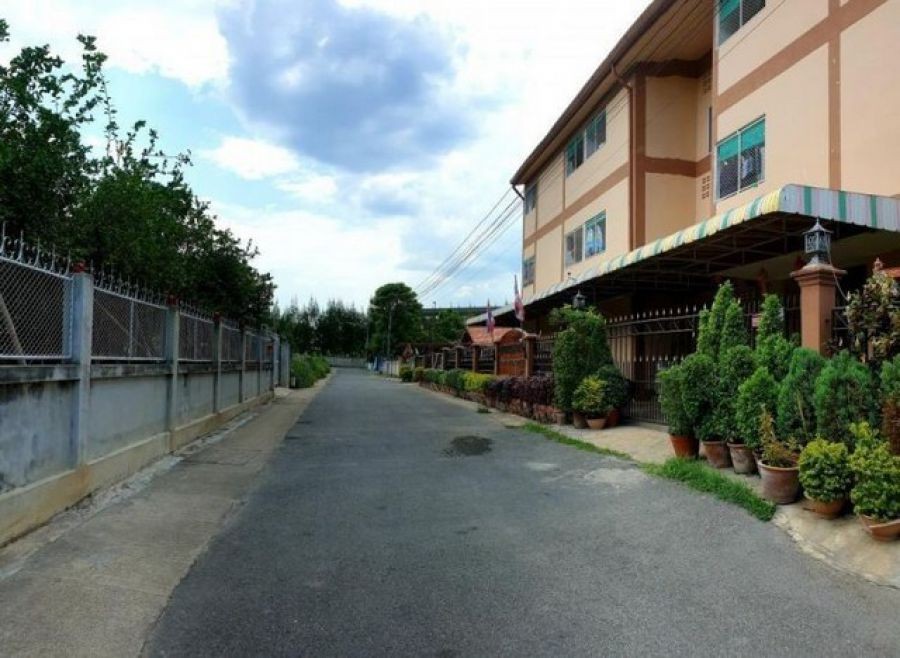 หอพัก 3 ชั้น ทำเลดี ใกล้พืชสวนโลก โซนแม่เหียะ