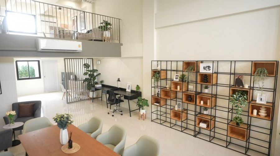 ขายอาคารพาณิชย์ 3.5 ชั้นที่เป็นได้ทั้งบ้านและที่ทำงาน ฟังก์ชั่นจัดเต็ม บนทำเลนานาชาติ รายล้อมด้วยโรงเรียนนานาชาติ