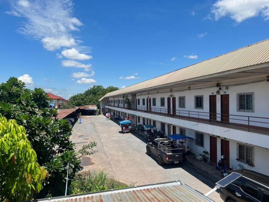 ขายหอพัก 40 ห้องพร้อม อาคารพาณิชย์ 5 คูหา 2 ชั้น ตำบลหมากแข้ง อำเภอเมืองอุดรธานี จังหวัดอุดรธานี