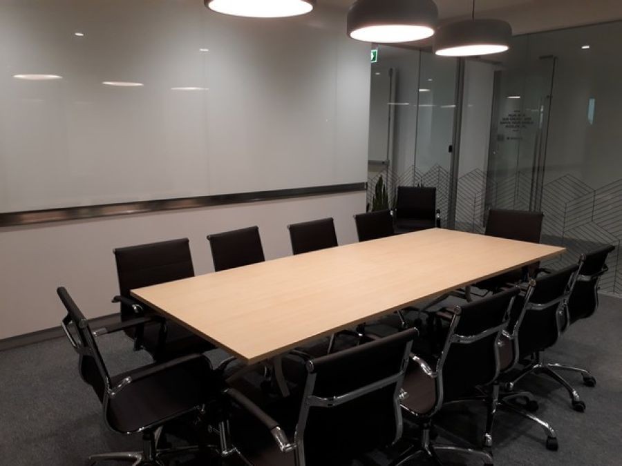 OFFICE  อาคารจามจุรีสแควร์   คุ้มยิ่งกว่าคุ้ม