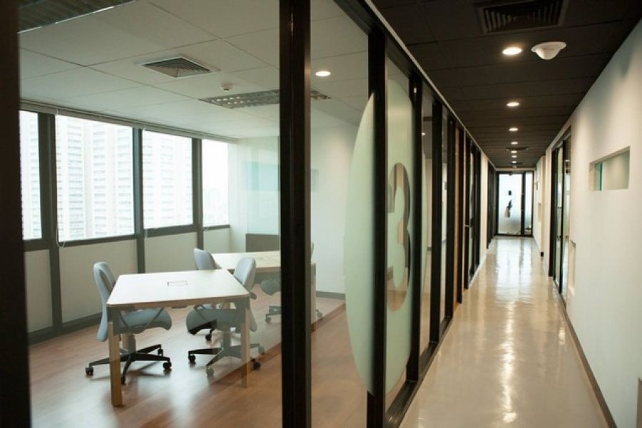 ออฟฟิศตกแต่งพร้อมใช้ เอกมัย สุขุมวิท  อาคารเอสเอสพี ทาวเวอร์ มีพนักงาน 1 ท่านขึ้นไป