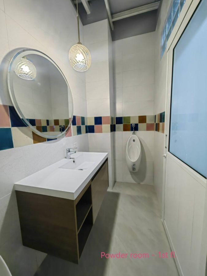 ให้เช่าบ้าน/โฮมออฟฟิศ 4 ชั้น โครงการพลัสพาร์ค อเวนิว ลาซาล-ศรีนครินทร์  ตกแต่งใหม่ สิ่งแวดล้อมดี ใกล้ BTSแบริ่ง และMRTศรีลาซาล