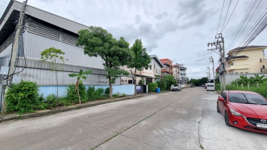 ขาย โรงงาน โกดัง ในอรุณสุนทรี แฟคตอรี่แลนด์ นนทบุรี ที่ดิน 214 วา  ราคา 13 ลบ.