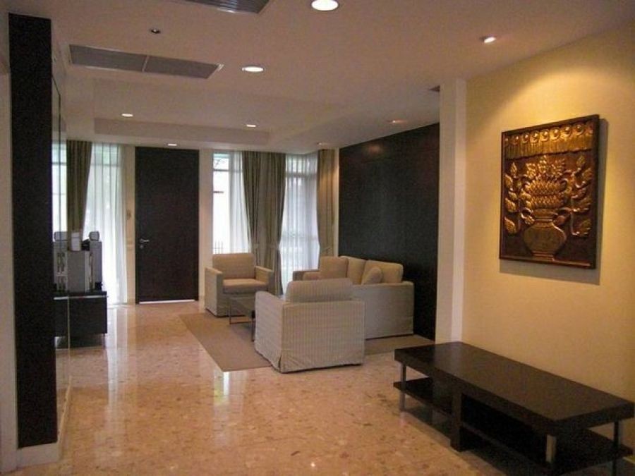 M68ให้เช่าบ้านเดี่ยว 2 ชั้น หมู่บ้านBangkok Villa ใกล้โรงเรียนนานาชาติSISB ใกล้เลียบทางด่วนเอกมัย-รามอินทรา