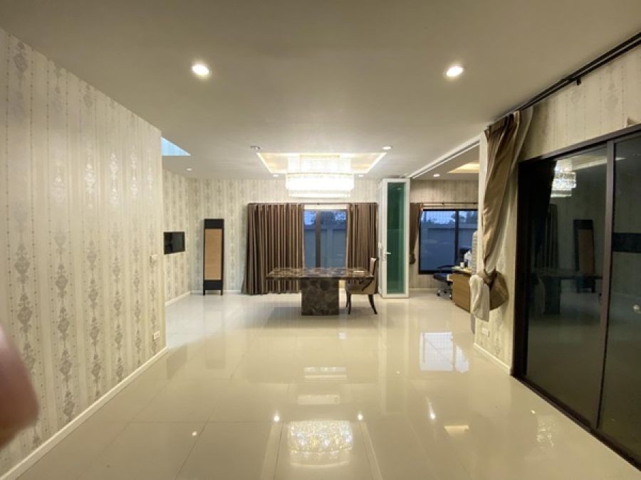 ขายด่วน เจ้าของขายเอง ถูกมากๆ บ้านเดี่ยว โครงการสยามไฮวิลล์คลองสี่-วงแหวนธัญบุรี โทร. 063-694-6997