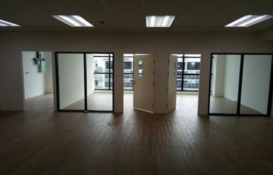 ขาย สำนักงานเปิดใหม่ ใกล้ทางด่วนแจ้งวัฒนะ ปากเกร็ดนนทบุรี  สำนักงานเปิดใหม่ มีความสูงทั้งหมด 10 ชั้น