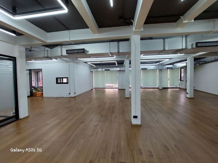 HR2159ให้เช่าพื้นที่สำนักงาน 200 ตรม.ย่านพระราม 4 เหมาะทำเป็นออฟฟิศ ใกล้โลตัสพระราม 4