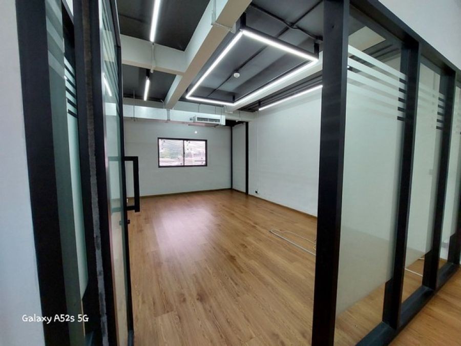 HR2159ให้เช่าพื้นที่สำนักงาน 200 ตรม.ย่านพระราม 4 เหมาะทำเป็นออฟฟิศ ใกล้โลตัสพระราม 4