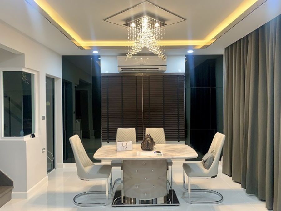 ขายบ้านเดี่ยว 2 ชั้น มัณฑนา มอเตอร์เวย์-กรุงเทพกรีฑาตัดใหม่ ราคาพิเศษ ใกล้ Airport Rail Link โทร 0636289464