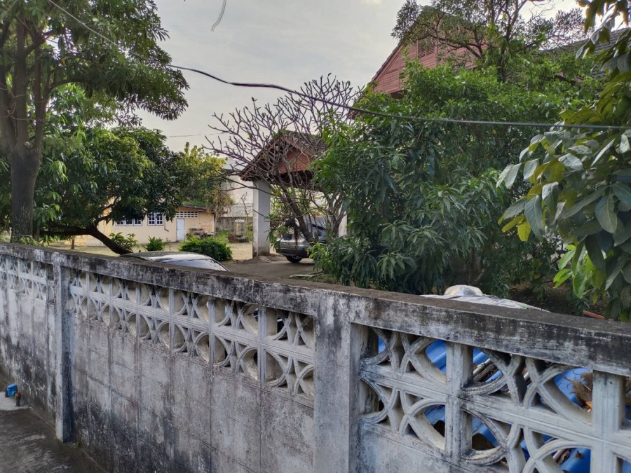 ขายที่ดิน 785ตรว.  ติดถนนรามอินทรา 86 ห่างจากสถานีรถไฟฟ้าสายสีชมพูสถานีเศรษฐบุตรบำเพ็ญ(PK28) เพียง 100ม. 