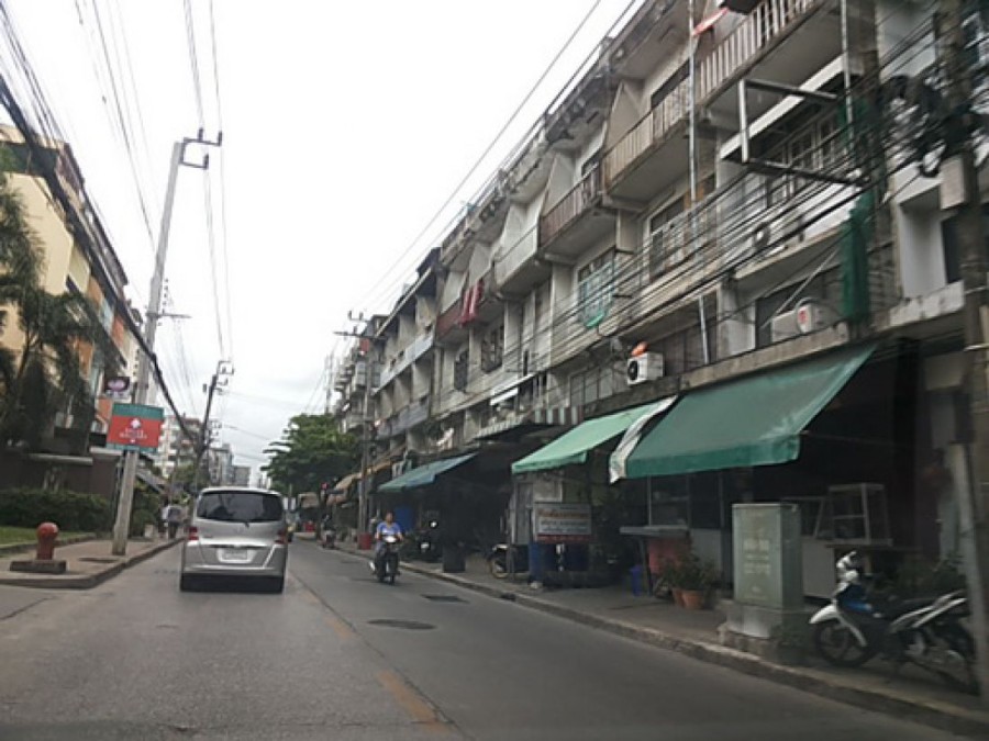 ขายพร้อมผู้เช่าอาคารพานิชย์ 4 ชั้น ใน ซ.วชิรธรรมสาธิต ถนนสุขุมวิท 101/1 ใกล้ BTS อุดมสุขและ MRT ศรีอุดม