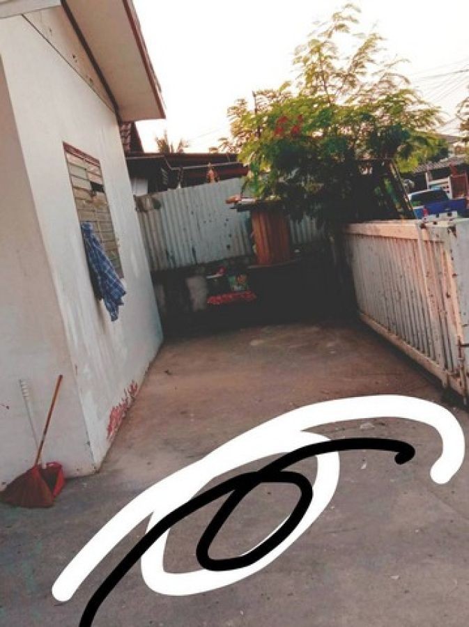 บ้านที่ดินทำเลดีที่ตั้งเยี่ยม ที่ดินอ.เมือง จ.ปทุม  60 วา  9ห้องชั้นเดียว  พร้อมให้เช่าอยู่ แถว ม.รังสิต อ.เมือง ปทุม 2.8ลบ. 60วา