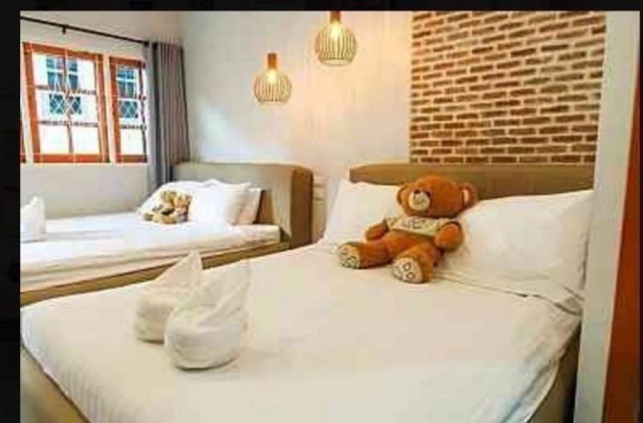 โรงแรมชั้นเดียว ทำเลยอดเยี่ยม มีใบอนุญาติ ใกล้ถนนท่าแพ