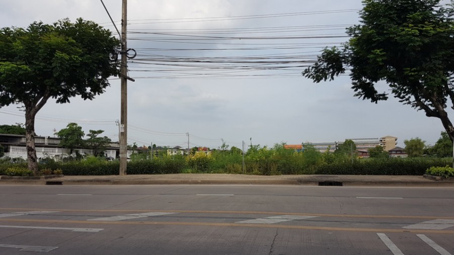 ขายที่ดินเปล่าถมแล้ว 15 ไร่ ติดถนนเฉลิมพระเกียรติ ร.9 ซ.68 ใกล้สวนหลวงร.9  ใกล้ถนนพัฒนาการตัดใหม่ และวงแหวนกาญจนภิเษก