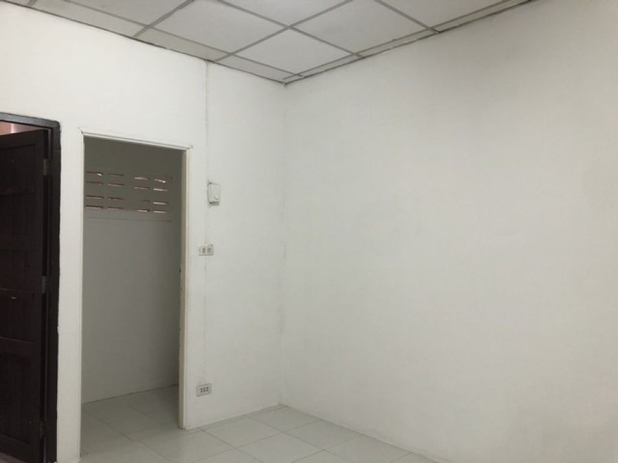 ซื้อขายบ้านที่ดินเจ้าของขายเอง ที่ดินอ.เมือง จ.ปทุม  60 วา  9ห้องชั้นเดียว  พร้อมให้เช่าอยู่ แถว ม.รังสิต อ.เมือง ปทุม 2.8ลบ. 60วา