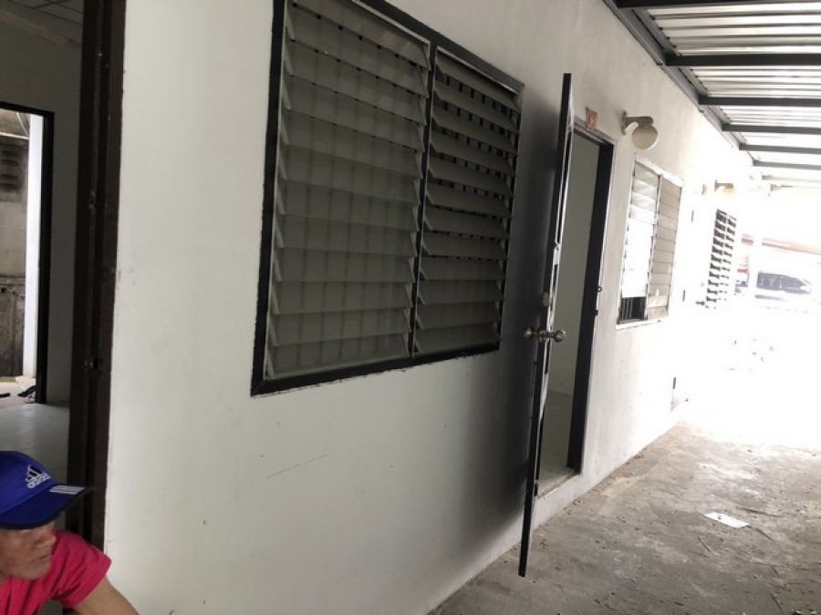 ส่งท้ายปีด้วยทรัพย์ดีดีซื้อเก็บ ที่ดินอ.เมือง จ.ปทุม  60 วา  9ห้องชั้นเดียว  พร้อมให้เช่าอยู่ แถว ม.รังสิต อ.เมือง ปทุม 2.8ลบ. 60วา