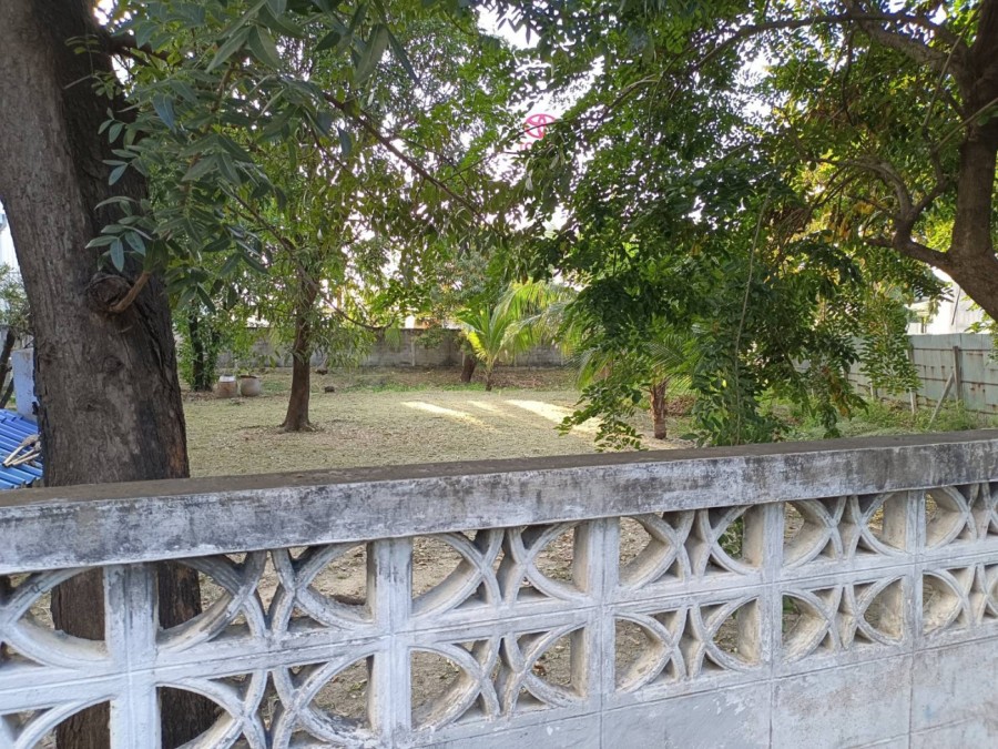 ขายที่ดิน 785ตรว.  ติดถนนรามอินทรา 86 ห่างจากสถานีรถไฟฟ้าสายสีชมพูสถานีเศรษฐบุตรบำเพ็ญ(PK28) เพียง 100ม. 