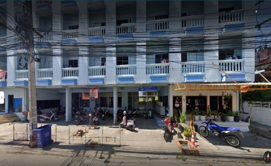 หอพัก 4 ชั้น บนถนนศรีปิงเมือง เฟอร์ครบ ใกล้ประตูเชียงใหม่