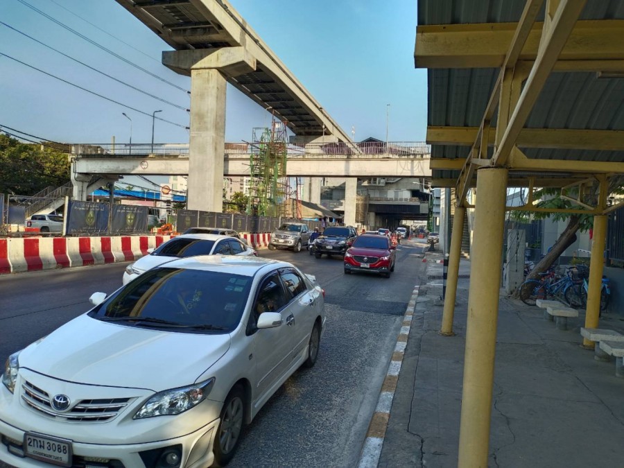 ขายที่ดิน 785ตรว.  ติดถนนรามอินทรา 86 ห่างจากสถานีรถไฟฟ้าสายสีชมพูสถานีเศรษฐบุตรบำเพ็ญ(PK28) เพียง 100ม. 