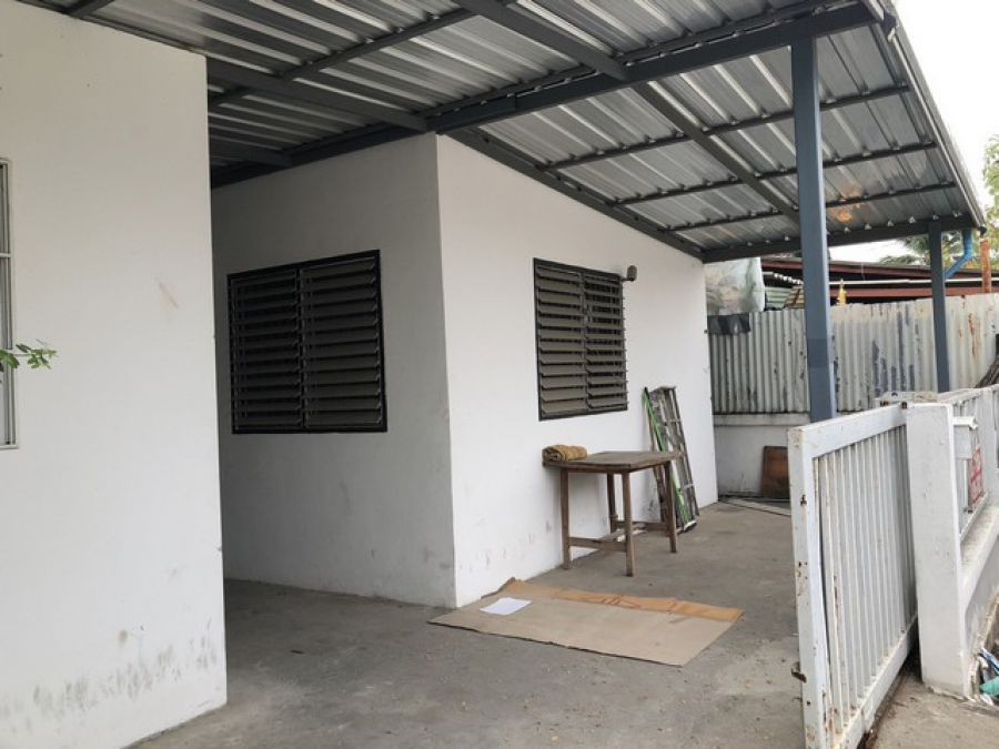 หาทรัพย์มีค่าต้อนรับปีใหม่   ที่ดินอ.เมือง จ.ปทุม  60 วา  9ห้องชั้นเดียว  พร้อมให้เช่าอยู่ แถว ม.รังสิต อ.เมือง ปทุม 2.8ลบ. 60วา