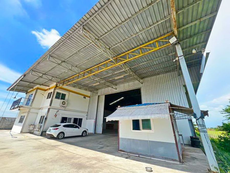 สำนักงาน  5.1ไร่ 1,505ตร.มวัดสโมสร ให้เช่าโกดัง ตรม.ละ 50 บาท ถูกที่สุด ไทรใหญ่ ไทรน้อย . ใกล้โรงงานไฮเนเก้น  ถ.บางบัวทอง 340 รถเทรลเลอร์