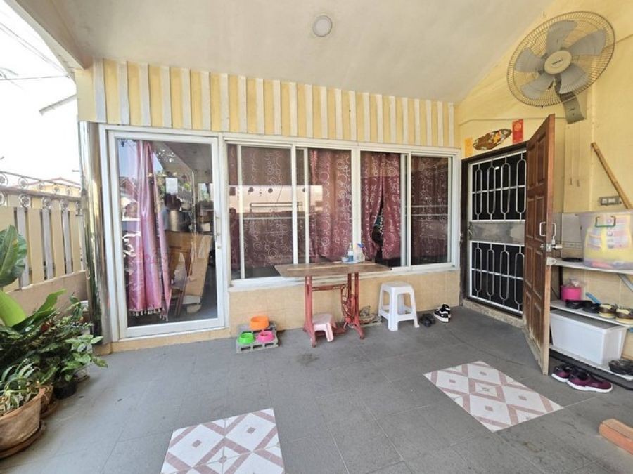 บ้าน หมู่บ้านหรรษา81/6 ถ.เพชรเกษม แขวงหนองค้างพลู เขตหนองแขม กรุงเทพมหานคร 2800000 บ. 3 ห้องนอน 2 น้ำ ขนาดเท่ากับ 51 ตารางวา ใกล้กับ กรมที่ดินหนองแขม NEW