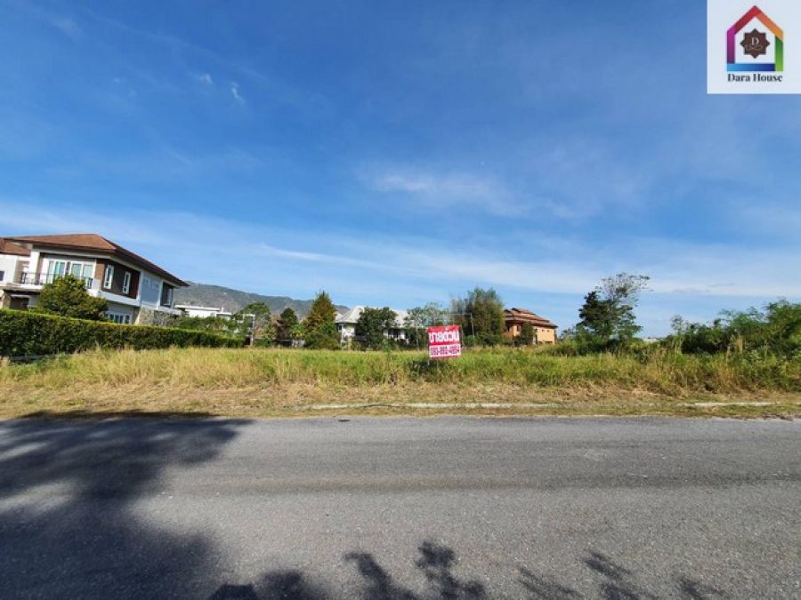 พื้นที่ดิน หมู่บ้าน ภูภัทรา 3 เขาใหญ่ ต.พญาเย็น อ.ปากช่อง นครราชสีมา ขนาด 340 ตารางวา  ใกล้กับ - ราคาไม่แรง! แปลงสี่เหลี่ยมผืนผ้าสวย