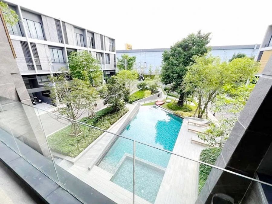 อินเด็กซ์ ลิฟวิ่งมอลล์ ชัยพฤกษ์ 5 แอร์ 5 นอน ทาวน์โฮมใหญ่ที่สุด 3ชั้น 25ตร.วา.300 ตร.ม.รร.นานาชาติดีบีเอส 0.2 กม   MRT บางรักใหญ่ 4.1 กม.