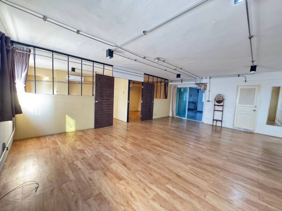 รหัสทรัพย์ R3225 ให้เช่า อาคารสำนักงาน ชั้น 5 มีลิฟท์ ซอยพหลโยธิน ย่านอารีย์