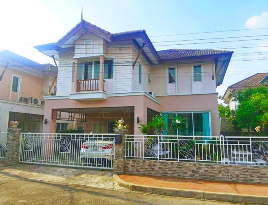 ถูกที่สุดในโลก เซ็นทรัล อีสต์วิลล์ เดอะ คริสตัล 900ม.บ้าน 2ชั้น ใหม่ 3 นอน พร้อมเฟอร์ครบ นานาชาติโอ๊คเบอรี่ 70 ตร.วา. ตลาดหัวมุม 1.3 กม