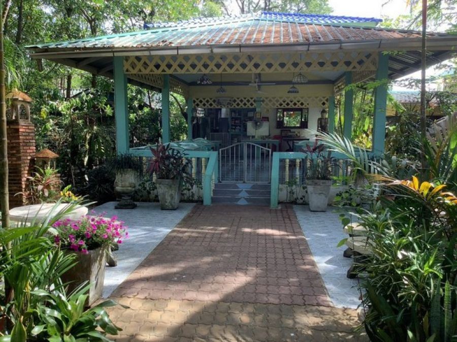 โรงแรม รีสอร์ต บ้านไม้รูด จ.ตราด   32000000 thb 17BEDROOM17ห้องน้ำ พื้นที่เท่ากับ 1153 ตาราง.วา น่าอยู่