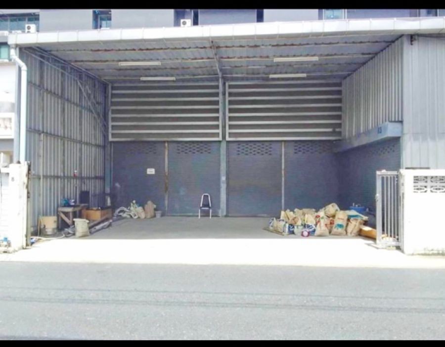 MRTรัชดาภิเษก 900ม.ซ.รัชดาภิเษก 14-26 ให้เช่า  ม.เซ็นจอห์น 2.7 กม. โกดัง คลังสินค้า 2 ชั้น หลังคาสูง 8ม. 120ตร.วา.465 ตร.ม.