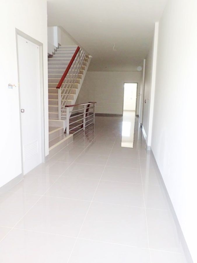 โรงเรียน มัธยมวัดหนองจอก 800ม. มิตรไมตรี ให้เช่า อ.พาณิชย์ใหม่มาก  สังฆสันติสุข! เชื่อมสัมพันธ์ 20ตรว. 220ตรม. 3ชั้น