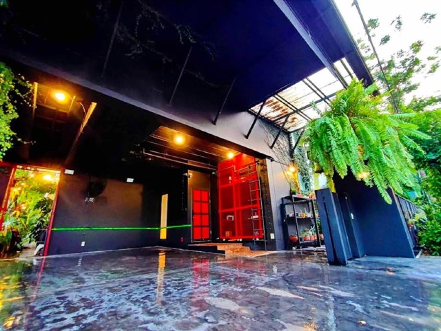 ตลาดถนอมมิตร 2กม.MRT วัชรพล 2.6 กม. บ้านเดี่ยว 2 ชั้นหลังมุมใหญ่ 3-4นอน จัดเต็มเฟอร์ โลตัส วัชรพล 2.2 กม 66ตร.วา.  เพลินนารี่มอลล์ 1.6กม.