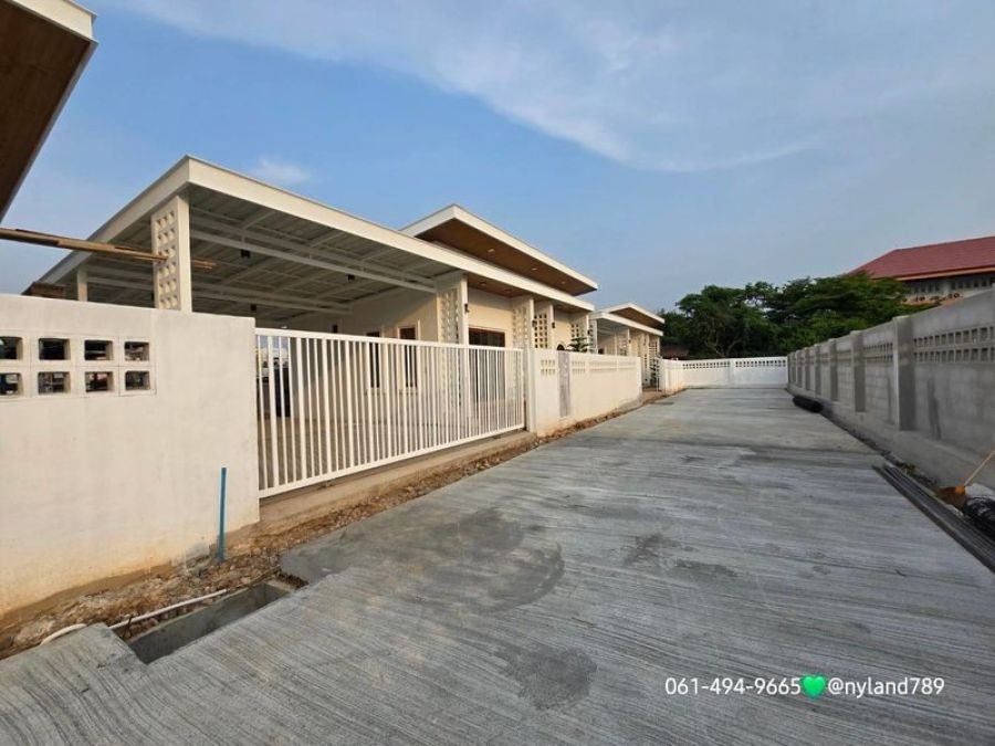 ว่าง 2 หลังสุดท้ายบ้านเดี่ยวมินิมอล มูจิ ใกล้โรงพยาบาลองครักษ์ จ.นครนายก การเดินทางสะดวกอยู่ในแหล่งชุมชน