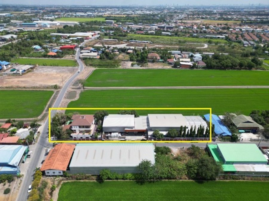 รง. โรงงาน ลำโพ บางบัวทอง ขนาด 1200 ตาราง.วา 38000000 - ใกล้กับ ห่างจากทางหลวงหมายเลข 9 (ถนนกาญจนาภิเษก) เพียง 3 กม. ทำเลดีเยี่ยม เหมาะสมที่จะสามารถนำไปพัฒนาต่อยอดทางธุรกิจได้เลย