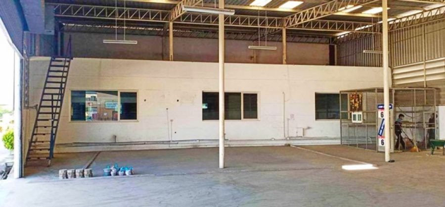 ทำเลดี โกดังเปล่า 100 ตร.วา.ติดถนนใหญ่ บิ๊กซี เพลส อ้อมใหญ่ 1 กม 400 ตร.ม. เป็นคลังสินค้า เก็บของ โชว์รูม รพ.มหาชัย 2 2.9 กม.