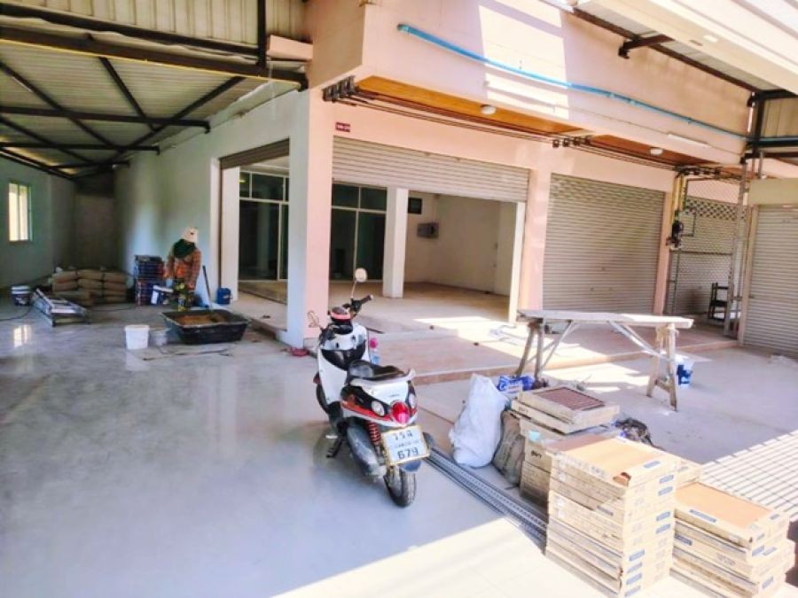 บิ๊กซี ฉะเชิงเทรา2 600 ม.โรบินสัน อาคารพาณิชย์ใหม่ 3ชั้น ให้เช่า 2คูหา หลังมุม 250ตร.ม.62 ตร.วา. ม.ราชภัฏราชนครินทร์1.8กม ร้านอาหาร เสริมสวย