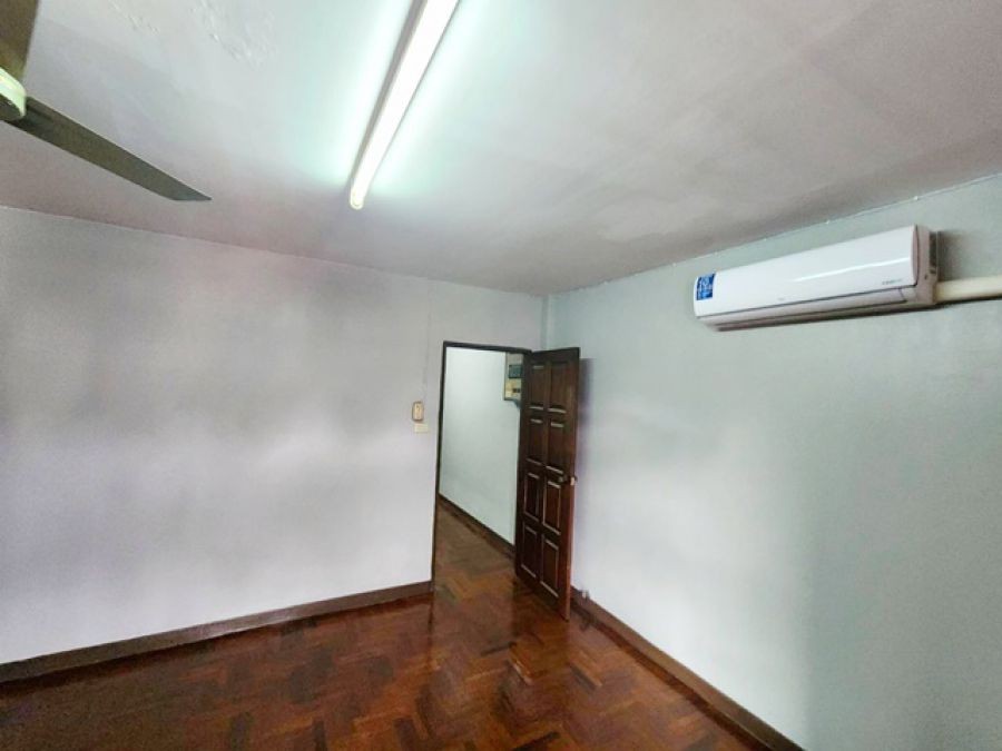 สะพาน99 เปิดซิง! ใหญ่มาก ประชาชื่น 4-8 ถูกกว่าโกดัง50% สถานีกลางบางซื่อ 1.6 กม. รีใหม่ ให้เช่าทาวโฮมถูกสุด 3ชั้น 1แอร์  30ตรว