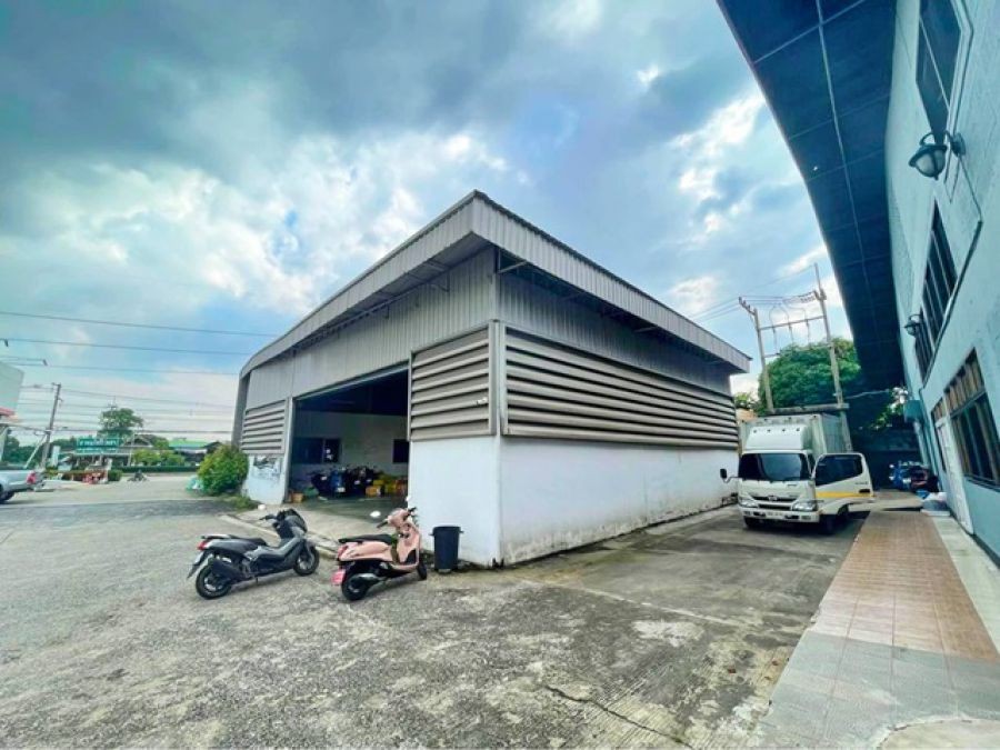 รพ.มหาชัย 2 2.9 กม. ทำเลดี ติดถนนใหญ่ บิ๊กซี เพลส อ้อมใหญ่ 1 กม.โกดังเปล่า 105 ตร.วา.405 ตร.ม. เป็นคลังสินค้า เก็บของ โชว์รูม